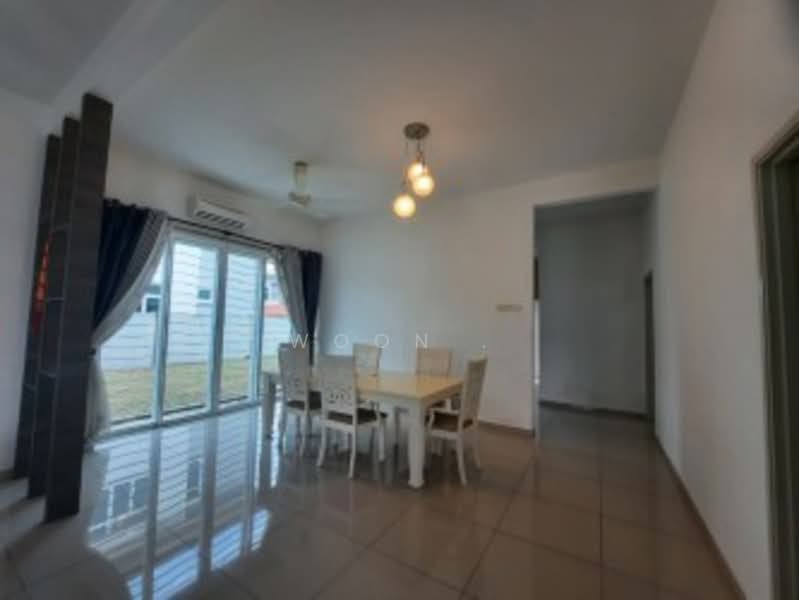 Rumah Banglo untuk Disewa di Paya Rumput (Melaka) - Woon . - Dining Room - PropertyGuru.com.my