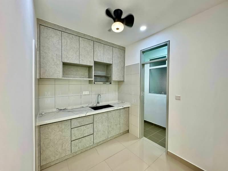 Bayu Residensi untuk Untuk Disewa - RM 1,800 /bulan, Apr 2026 - Kitchen - PropertyGuru.com.my
