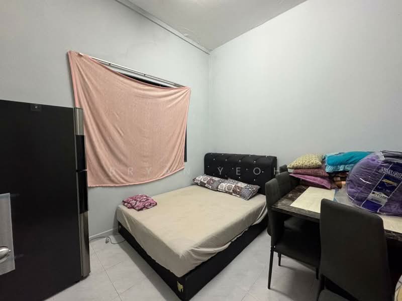 Apartment for Sale at Mentari Court - Bryan Yeoh - Bedroom - PropertyGuru.com.my