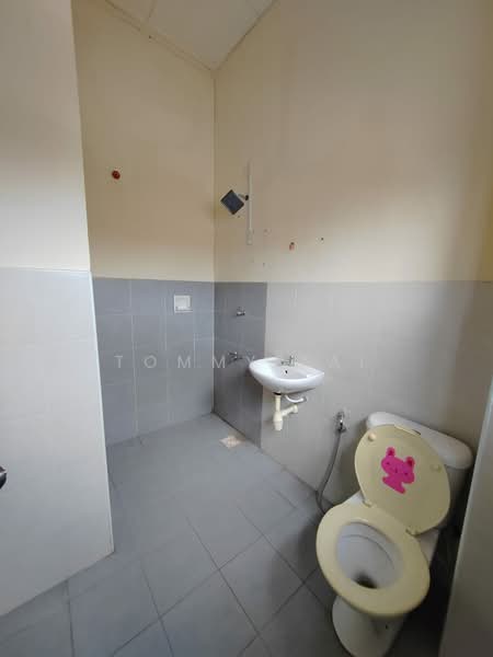 Bandar Putra Kulai Bandars Putras Kulais untuk Untuk Dijual - RM 488,000, Apr 2026 - Bathroom - PropertyGuru.com.my