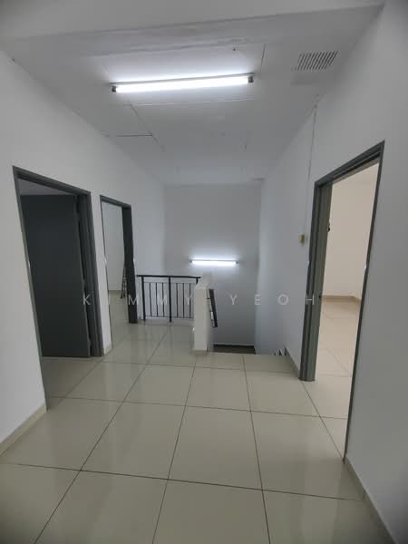 Terraced House for Sale in Bandar Botanic (Klang) - Kimmy Yeoh - Staircase living hall - PropertyGuru.com.my