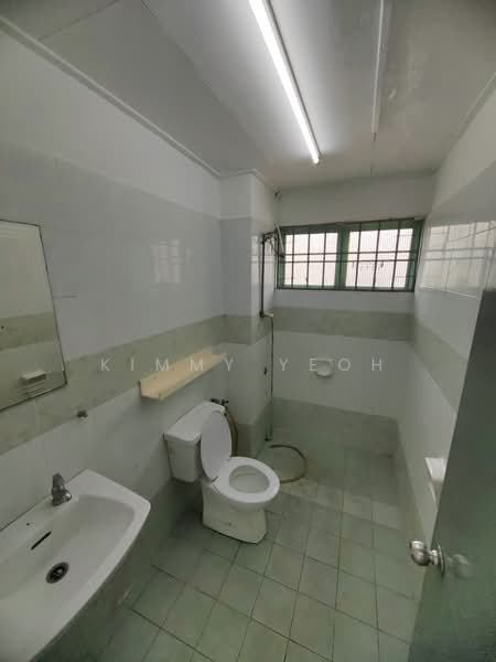 Terraced House for Sale in Bandar Botanic (Klang) - Kimmy Yeoh - Master room Bathroom - PropertyGuru.com.my