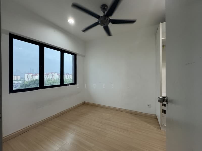 Servis Apartment untuk Dijual di Hedgeford 10 Residences - PeiGee . - Bedroom - PropertyGuru.com.my