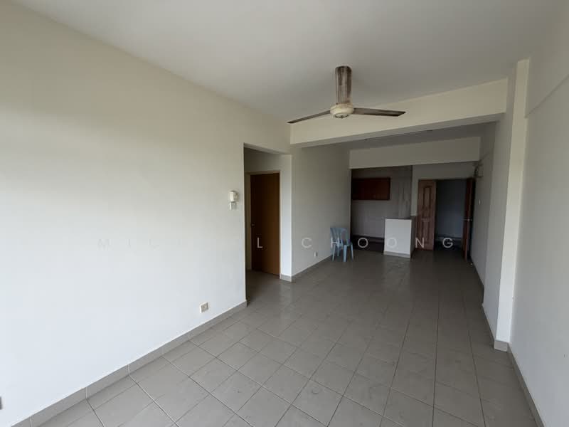 Kondominium untuk Dijual di Desaria Villa - Michael Choong - Living Room - PropertyGuru.com.my