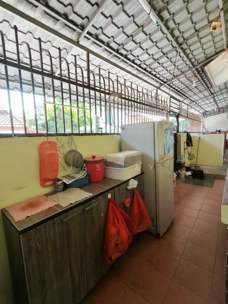 Taman Setia Indah untuk Untuk Dijual - RM 760,000, Apr 2026 - Kitchen - PropertyGuru.com.my