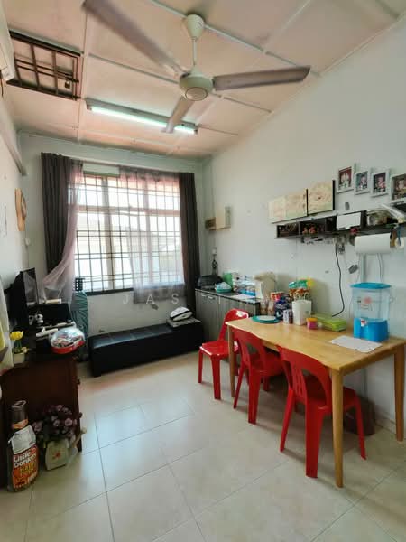 Taman Setia Indah untuk Untuk Dijual - RM 760,000, Apr 2026 - Kitchen - PropertyGuru.com.my
