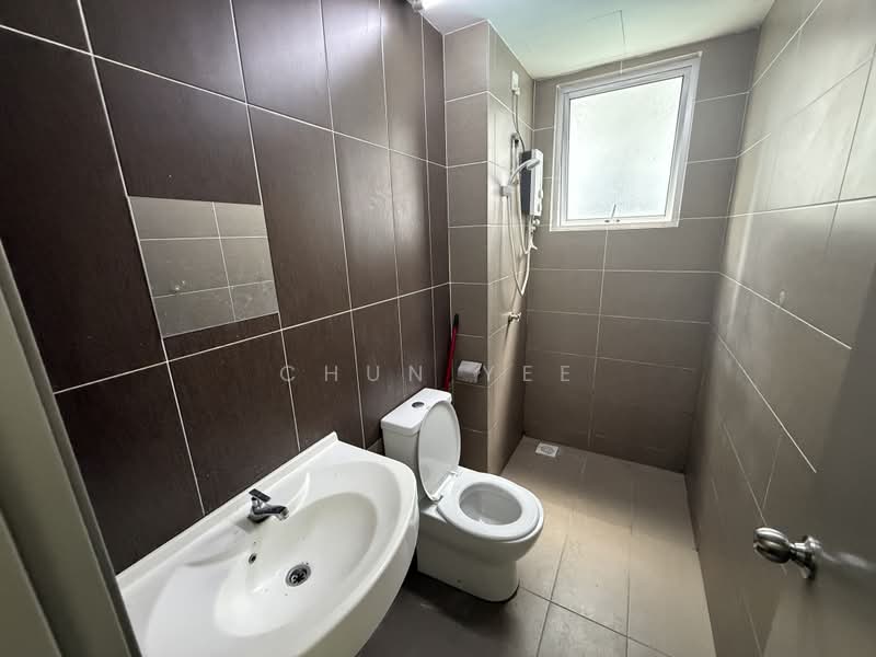 Condominium for Sale at Platinum Splendor Residence - Chun Yee - Bathroom - PropertyGuru.com.my