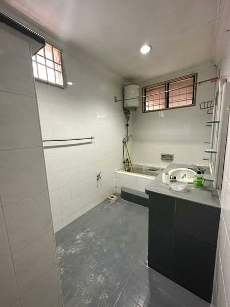 Shop for Rent in Bayan Baru (Penang) - Bryan Teng - Bathroom - PropertyGuru.com.my