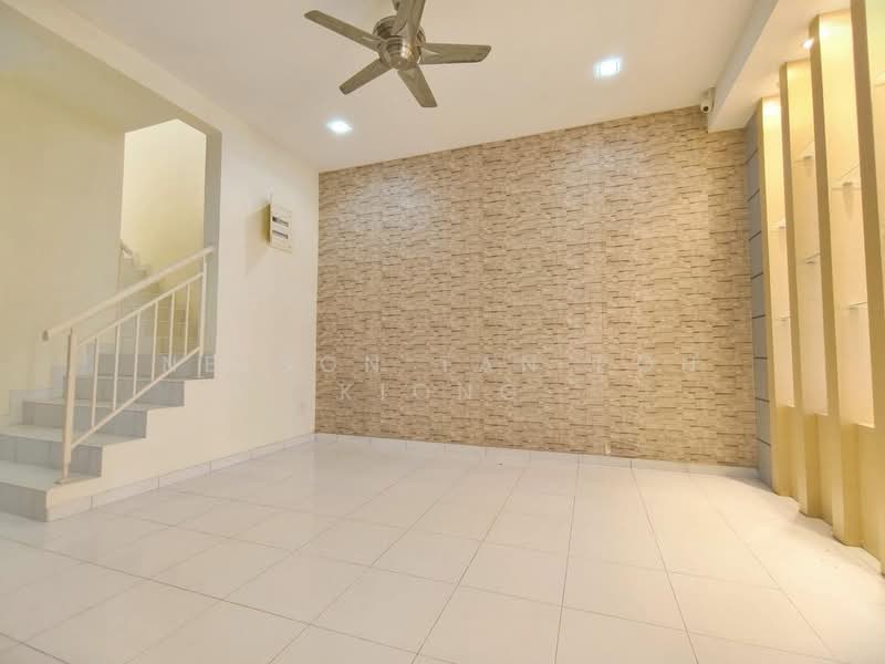 2-storey Terraced House for Sale in Setia Tropika (Johor Bahru) - Nelson Tan Poh Kiong - Living Room - PropertyGuru.com.my