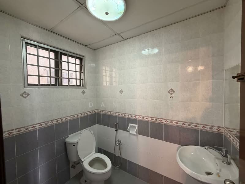 Vista Damai untuk Untuk Disewa - RM 4,300 /bulan, Apr 2026 - Bathroom - PropertyGuru.com.my