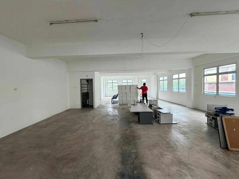 Kedai / Pejabat untuk Disewa di Kuching (Sarawak) - Jeno Tan - Interior - PropertyGuru.com.my