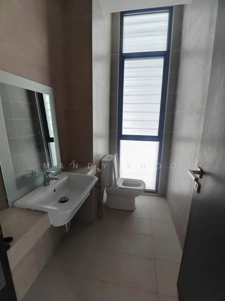 3-storey Terraced House for Sale in Ampang (Kuala Lumpur) - Mandy Khoo - Bathroom - PropertyGuru.com.my