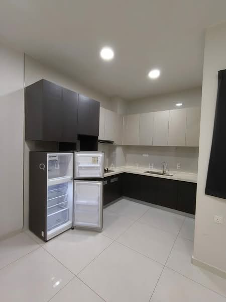 Apartment for Sale at Perling Heights Apartments - Queena Thye - Kitchen - PropertyGuru.com.my