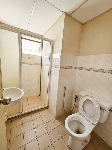 Pangsapuri untuk Dijual di Pangsapuri D’ Kiara - Martin Yeoh - Bathroom - PropertyGuru.com.my