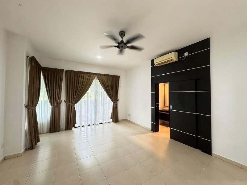 Ledang Heights untuk Untuk Dijual - RM 4,200,000, Apr 2026 - Living Room - PropertyGuru.com.my