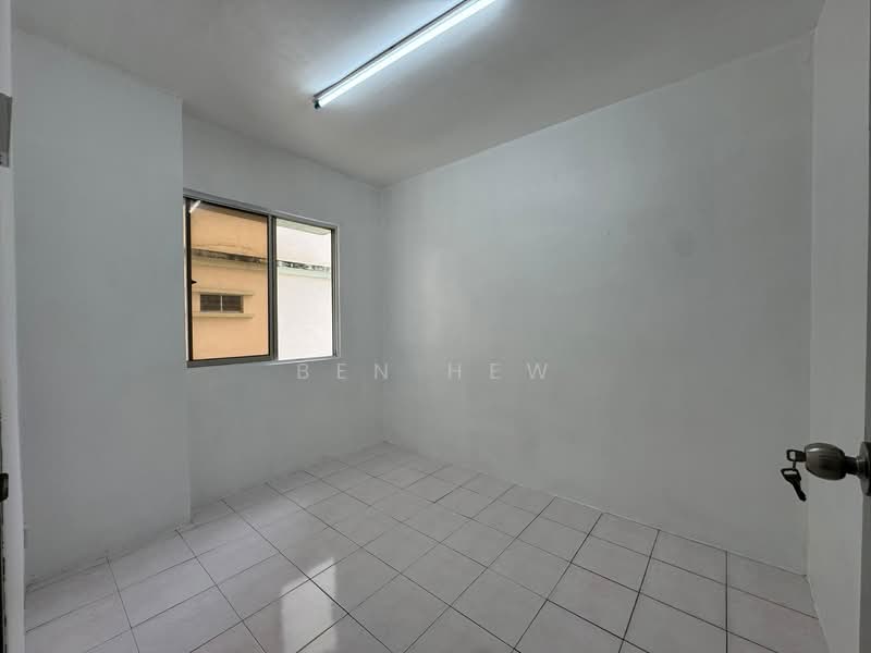 Untuk Dijual - Taman Kristal