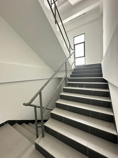 Kilang untuk Disewa di Teluk Panglima Garang (Banting) - Janie Lee - Interior - PropertyGuru.com.my
