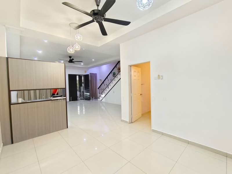 Bandar Cyber Ipoh (Bandar Siber) untuk Untuk Dijual - RM 508,000, Apr 2026 - Living Room - PropertyGuru.com.my