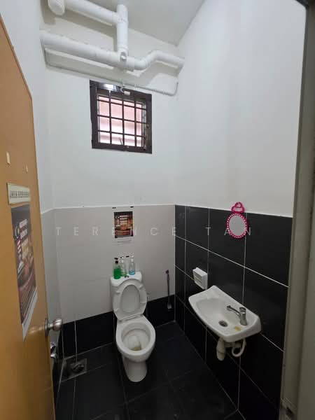 Shop / Office for Rent in Taman Kota Masai (Pasir Gudang) - Terence Tan - Bathroom - PropertyGuru.com.my