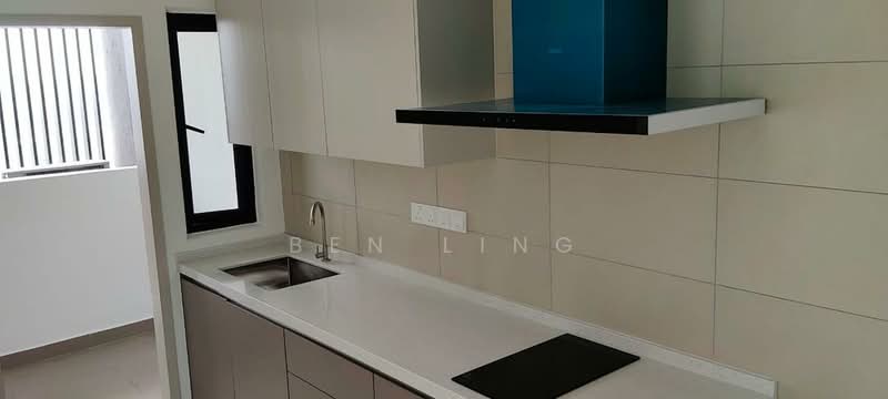 Service Residence for Sale at Residensi Ava @ Kiara Bay - Ben Ling - Kitchen - PropertyGuru.com.my