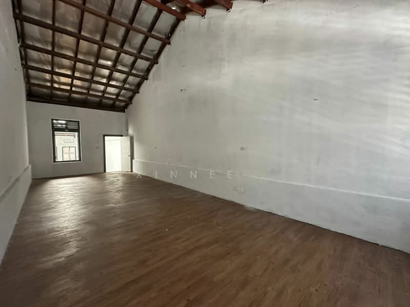 Kedai / Pejabat untuk Disewa di Kampung Malabar (George Town) - Xinnee . - Interior - PropertyGuru.com.my