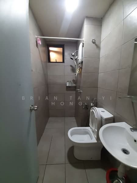 Service Residence for Rent at KL Traders Square - Brian Tan Yi Hong - Bathroom - PropertyGuru.com.my