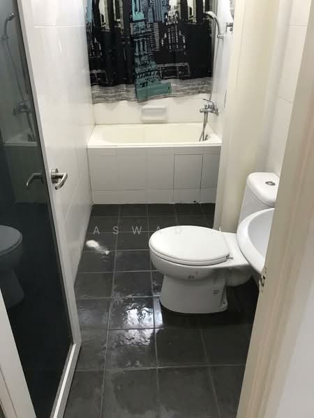 Condominium for Sale at Pinang Laguna - Aswad . - Bathroom - PropertyGuru.com.my