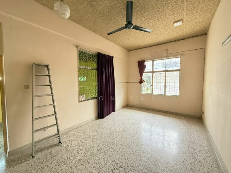 Taman Klebang Besar untuk Untuk Dijual - RM 888,000, Apr 2026 - Living Room - PropertyGuru.com.my