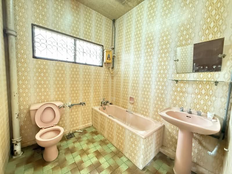 Taman Klebang Besar untuk Untuk Dijual - RM 888,000, Apr 2026 - Bathroom - PropertyGuru.com.my