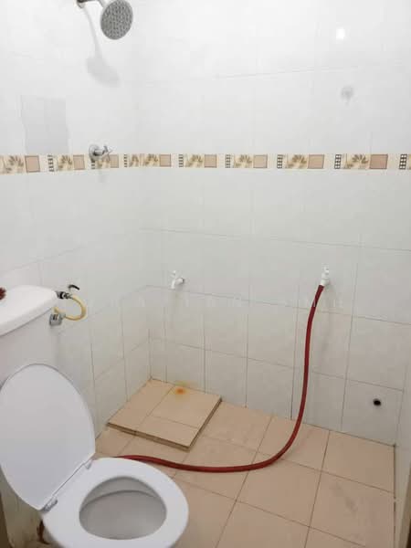 Kelumpuk Dahlia / Melati untuk Untuk Dijual - RM 190,000, Apr 2026 - Bathroom - PropertyGuru.com.my