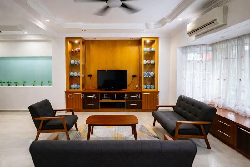 Semi-Detached House for Sale in Bandar Putra Permai (Seri Kembangan) - Norafian SMH - Living Room - PropertyGuru.com.my