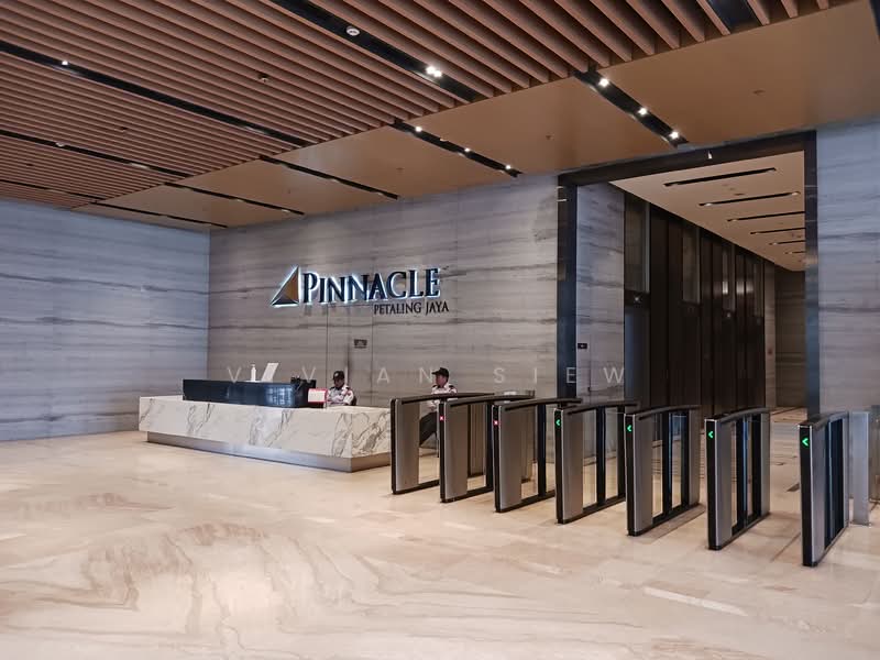 Pinnacle Petaling Jaya untuk Untuk Disewa - RM 2,200 /bulan, Apr 2026 - Entrance - PropertyGuru.com.my