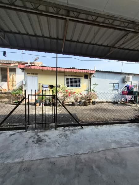1-storey Terraced House for Sale in Taman Mutiara (Sungai Kob) - Aswad . - Backyard - PropertyGuru.com.my