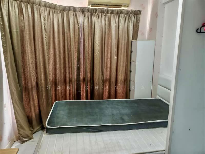 Gold Coast Resort Condominium untuk Untuk Disewa - RM 2,000 /bulan, Apr 2026 - Bedroom - PropertyGuru.com.my