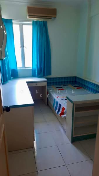 Gold Coast Resort Condominium untuk Untuk Disewa - RM 2,000 /bulan, Apr 2026 - Bedroom - PropertyGuru.com.my