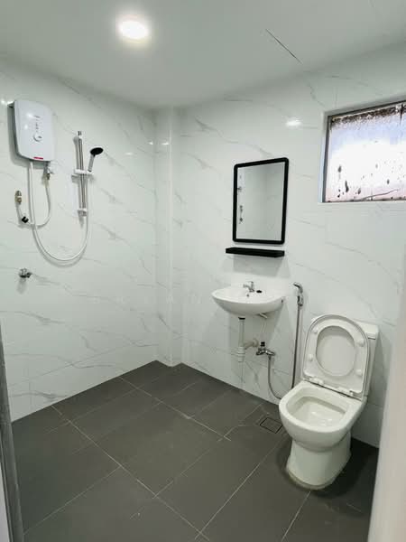 Condominium for Sale at Subang Ville Aman Luxury Condominiums - Bryan Cho - Bathroom - PropertyGuru.com.my