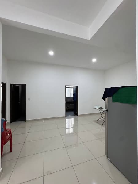 Untuk Disewa - Ixora