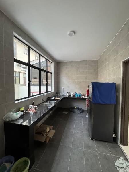 Untuk Disewa - Ixora