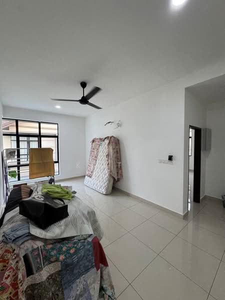 Untuk Disewa - Ixora