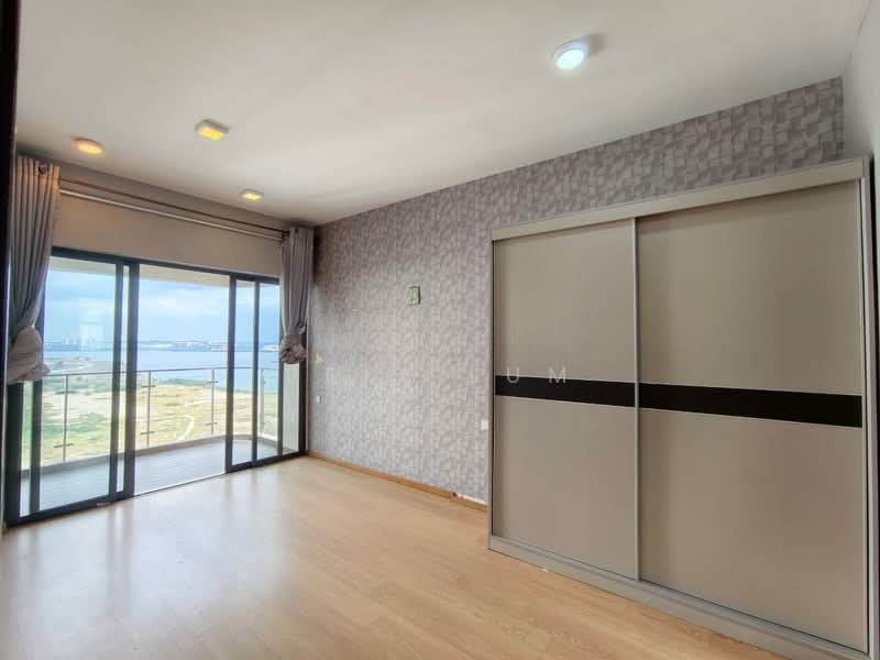 Condominium for Sale at Bay Point @ Country Garden Danga Bay - Bell Lum - Balcony - PropertyGuru.com.my