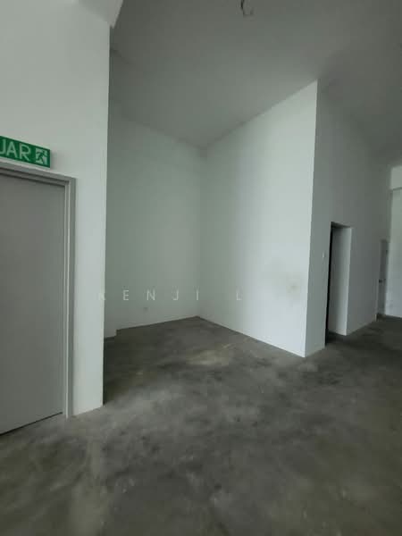 Shop for Rent in Sungai Besi (Kuala Lumpur) - Kenji Lau - Interior - PropertyGuru.com.my