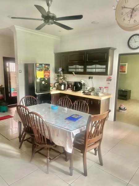 Semi-Detached House for Sale at Taman Impian Putra - BILYA ARIFF - Kitchen - PropertyGuru.com.my