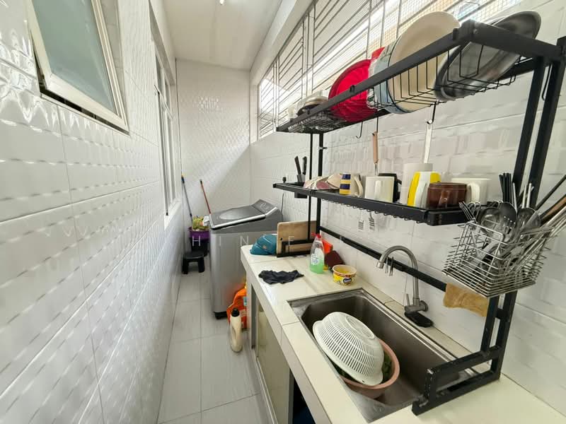 Taman Bukit Piatu Mutiara untuk Untuk Dijual - RM 528,000, Apr 2026 - Kitchen - PropertyGuru.com.my