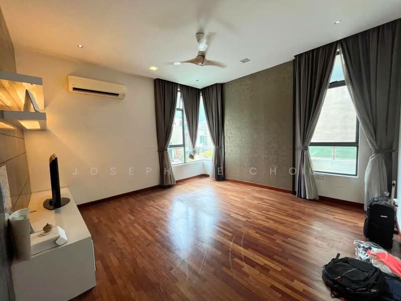 Bungalow for Sale in Glenmarie (Selangor) - Josephine Chou - Living Room - PropertyGuru.com.my