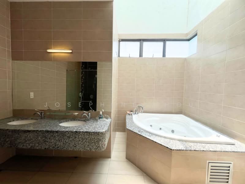 Bungalow for Sale in Glenmarie (Selangor) - Josephine Chou - Bathroom - PropertyGuru.com.my