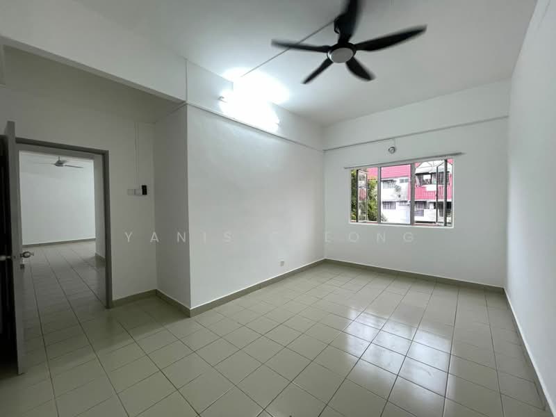 Astana Square untuk Untuk Disewa - RM 1,250 /bulan, Apr 2026 - Interior - PropertyGuru.com.my