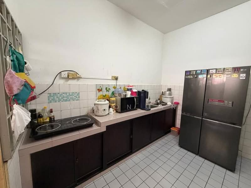 2-storey Terraced House for Sale in Taman Sri Putri (Skudai) - Winson Tan - Kitchen - PropertyGuru.com.my