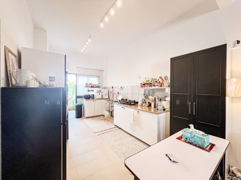 Serenia City : Serenia Aiora untuk Untuk Disewa - RM 2,500 /bulan, Apr 2026 - Kitchen - PropertyGuru.com.my