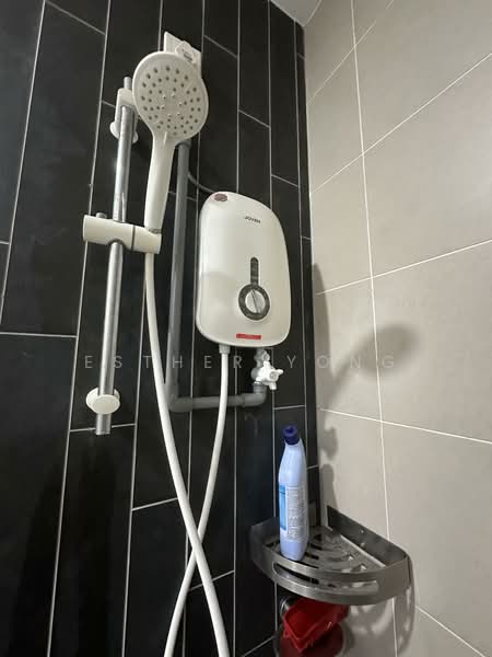 Service Residence for Sale at H2O Residences - Esther Yong - Bathroom - PropertyGuru.com.my