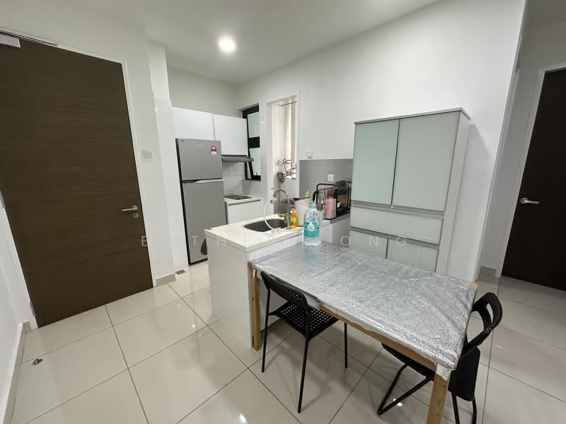 Service Residence for Sale at H2O Residences - Esther Yong - Kitchen - PropertyGuru.com.my